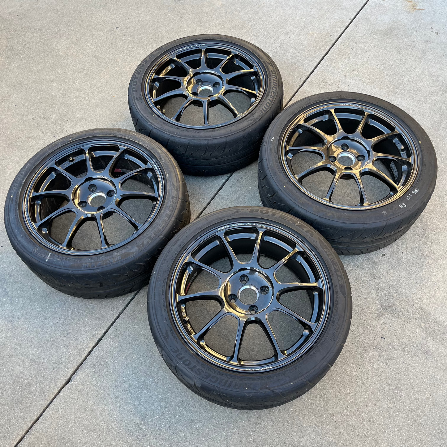 RAYS VOLK RACING ZE40 17x7.5 +40mm (4x100)