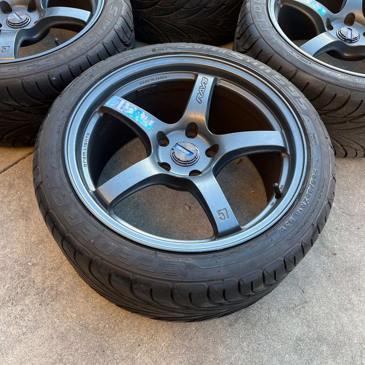 GRAM LIGHTS 57CR 18x9.5 +38mm (5x120)