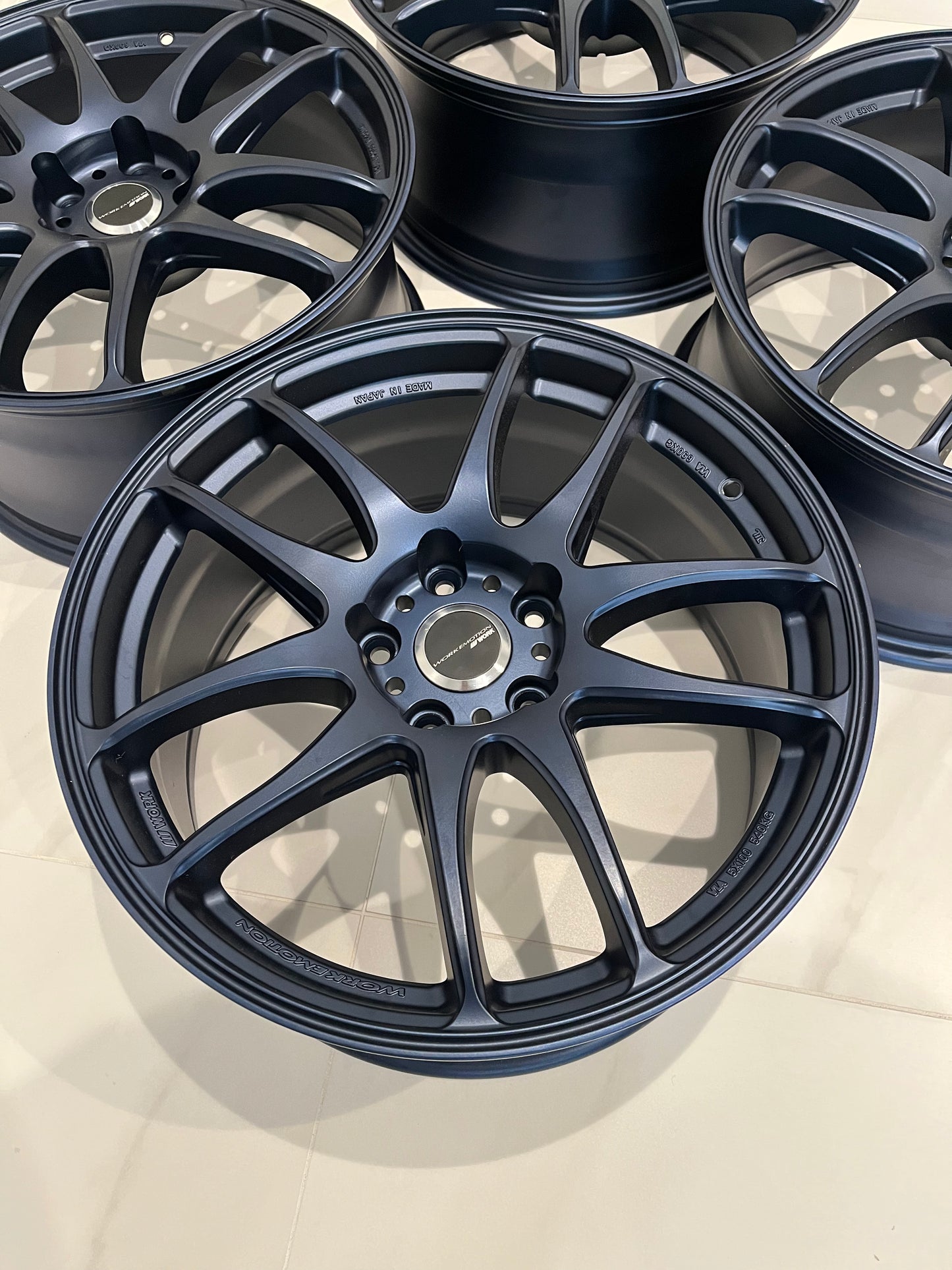 JDM WORK EMOTION CR KIWAMI 18x8.5 +47mm (5x114.3)