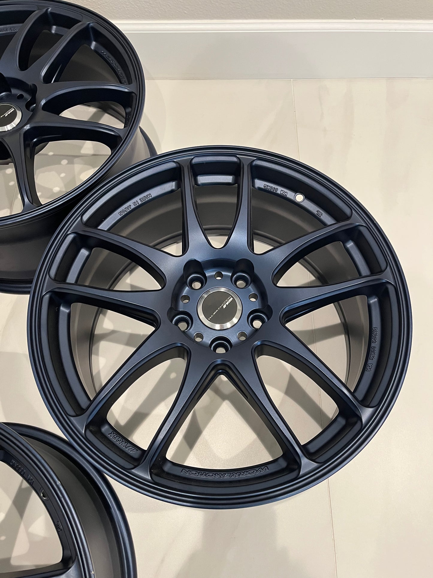 JDM WORK EMOTION CR KIWAMI 18x8.5 +47mm (5x114.3)