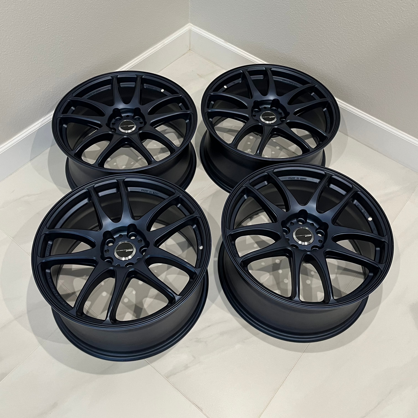 JDM WORK EMOTION CR KIWAMI 18x8.5 +47mm (5x114.3)