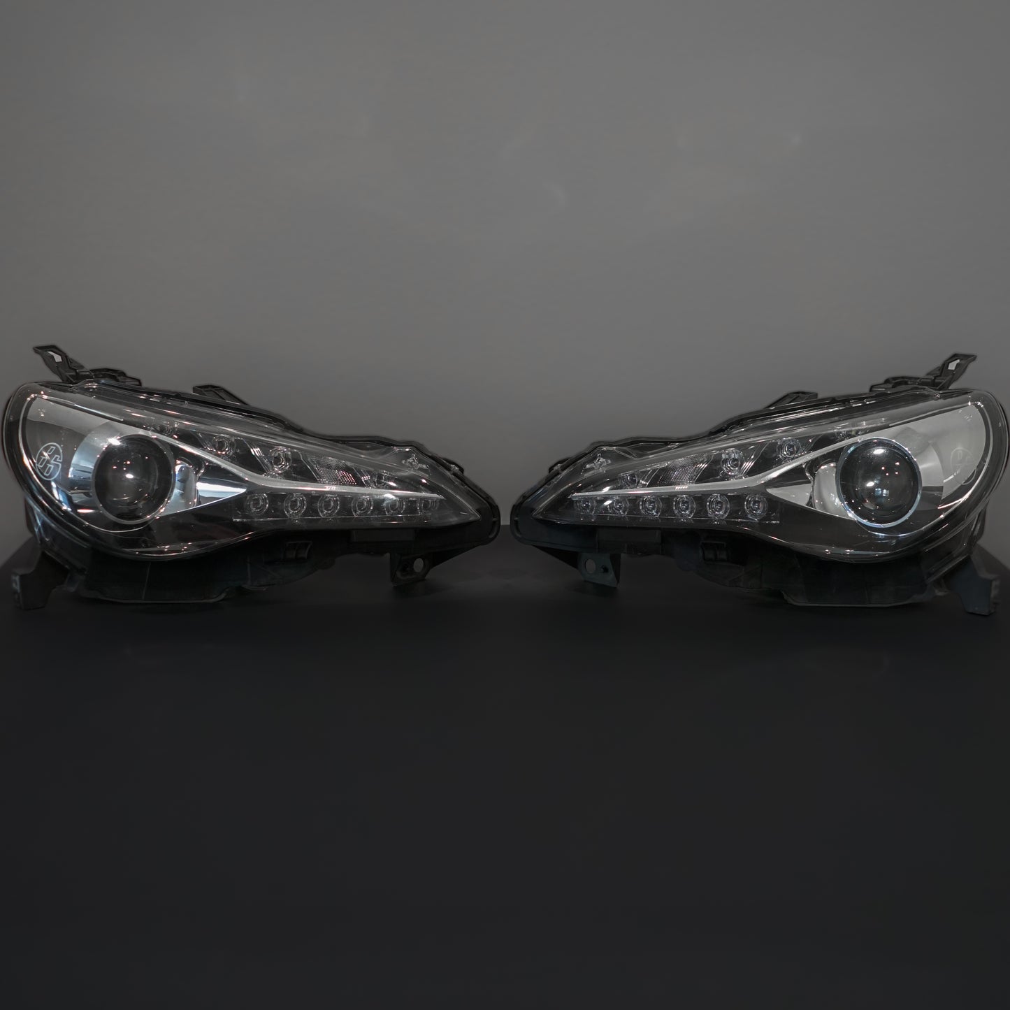 2017-2020 TOYOTA 86 OEM LED HEADLIGHTS