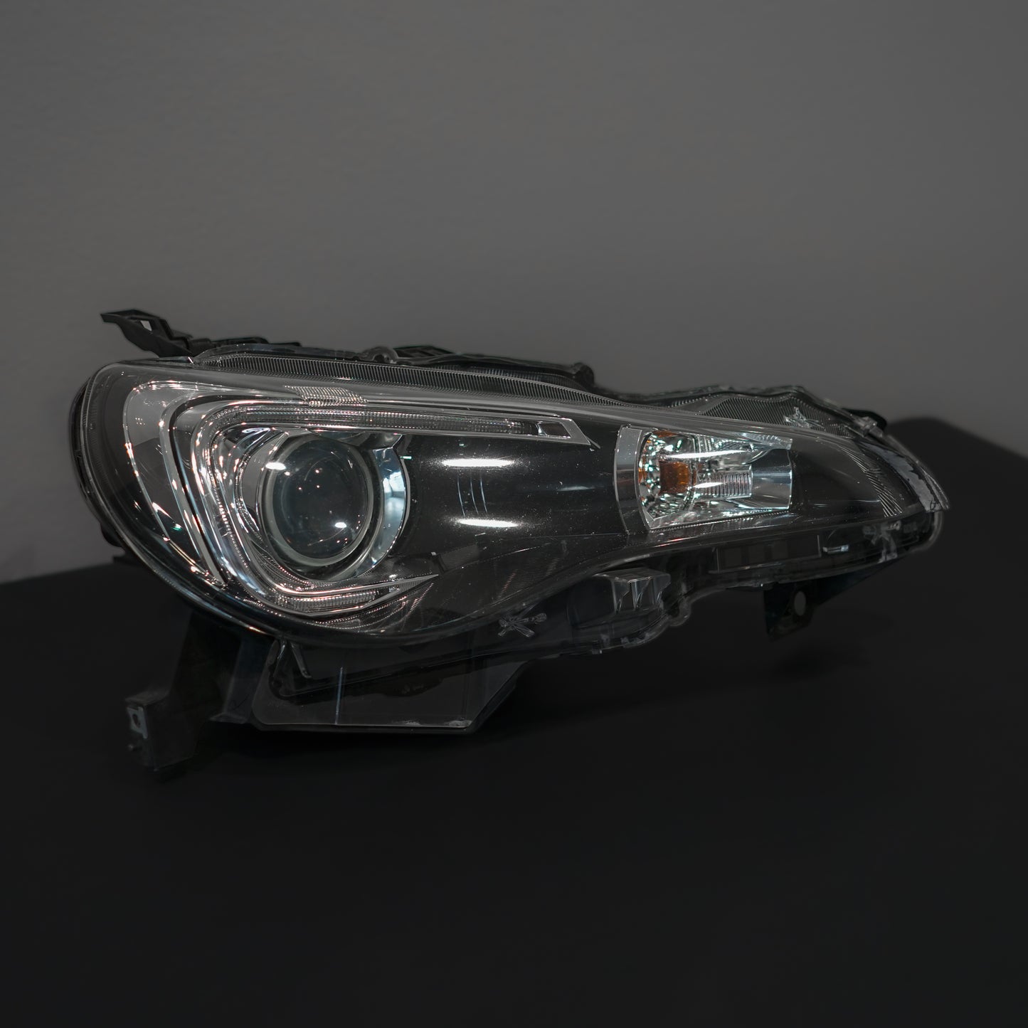 2013-2016 SUBARU BRZ OEM HID HEADLIGHTS