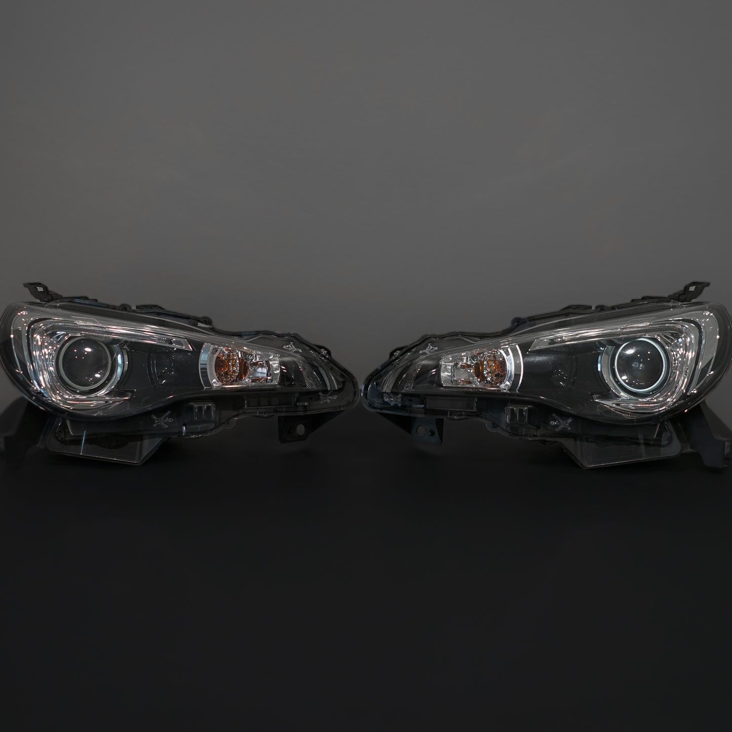 2013-2016 SUBARU BRZ OEM HID HEADLIGHTS